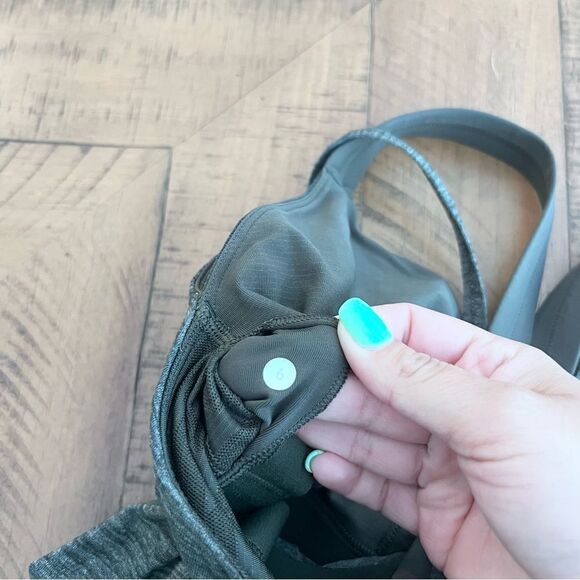 Lululemon Run For Gold Tank Heathered Green Camo Size 6 No Cups - Picture 6 of 8